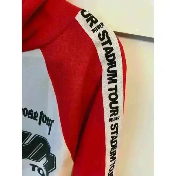 Justin Bieber 2017 Purpose Stadium Tour Hoodie Pullover, Small - Picture 2 of 9